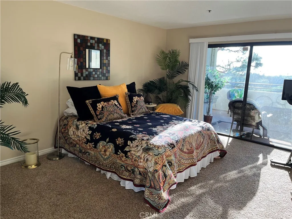 280 Cagney Lane 115, Newport Beach, California 92663 home-pic-18