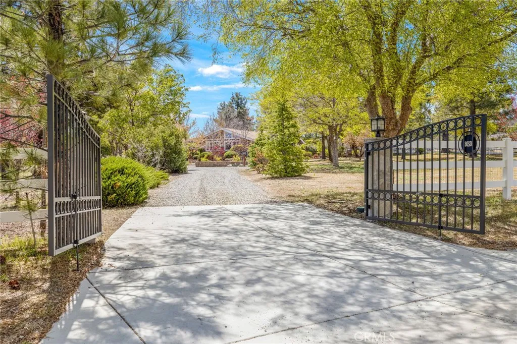 60206 Devils Ladder, Mountain Center, California 92561 home-pic-2