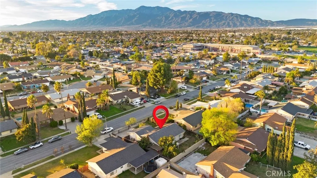 9087 Rosecrest, Fontana, California 92335 home-pic-4