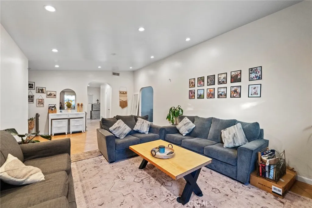 9087 Rosecrest, Fontana, California 92335 home-pic-6
