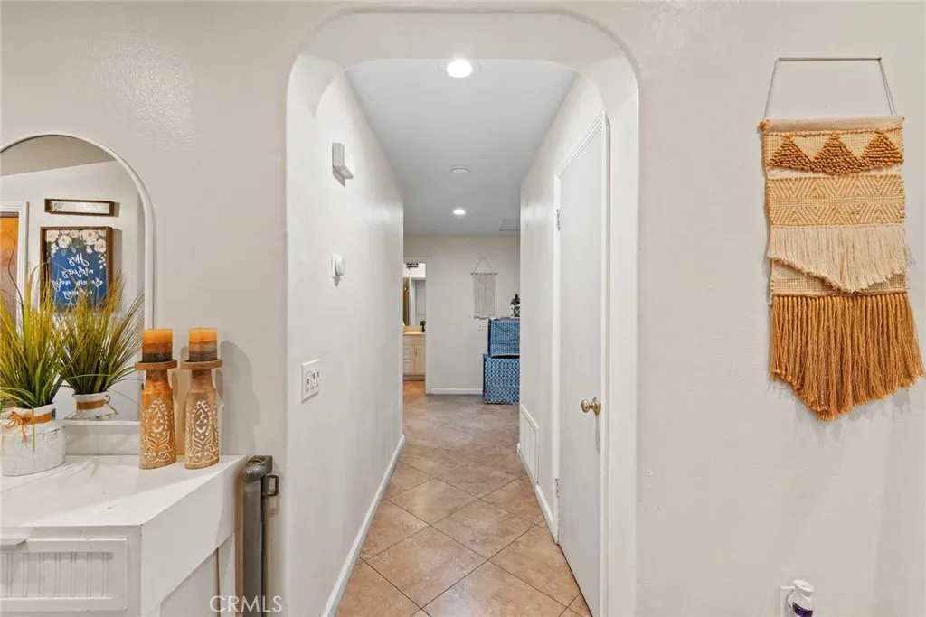 9087 Rosecrest, Fontana, California 92335 home-pic-8