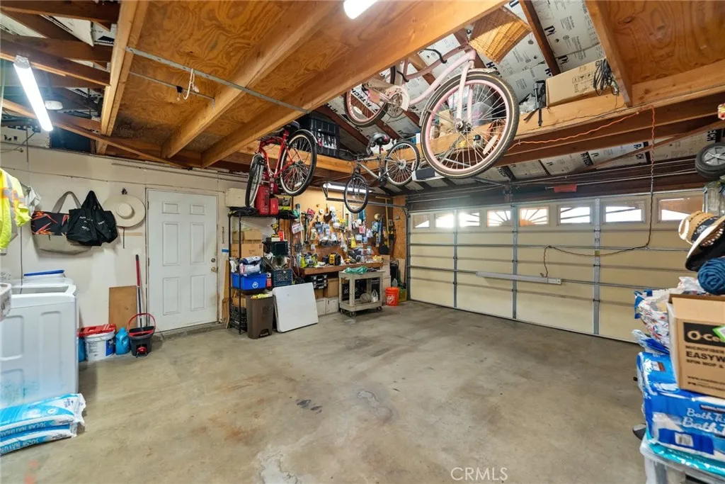9087 Rosecrest, Fontana, California 92335 home-pic-18