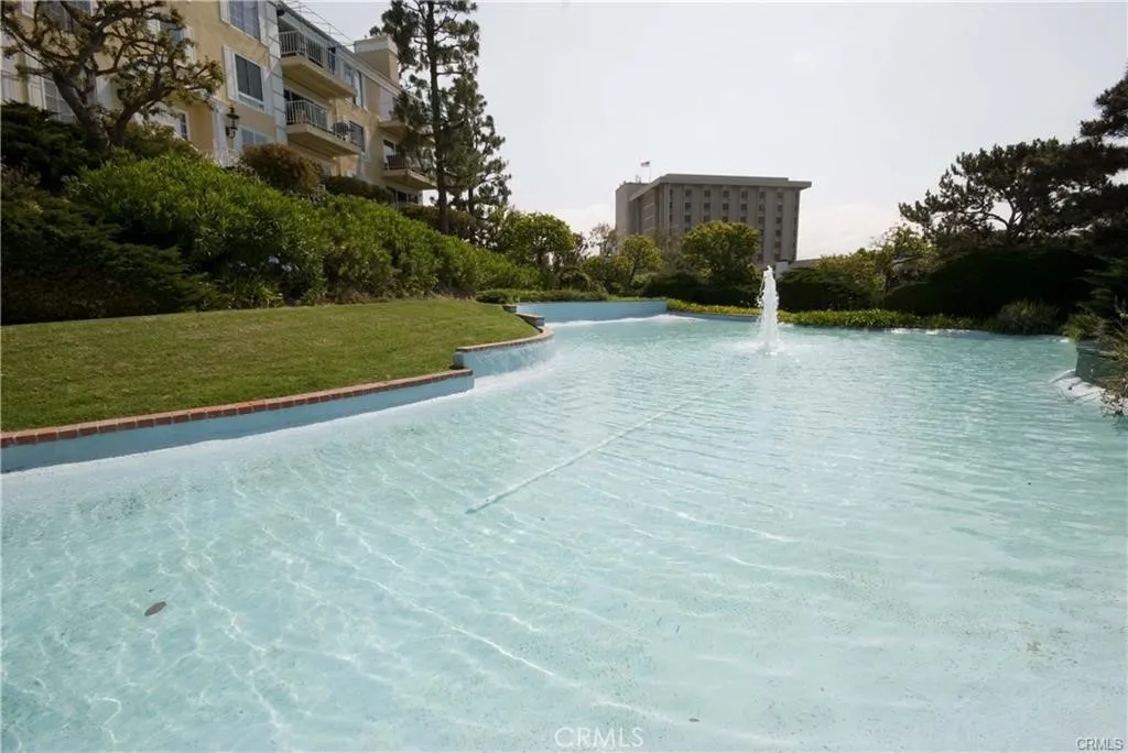 100 Scholz Plaza Ph1, Newport Beach, California 92663 home-pic-17