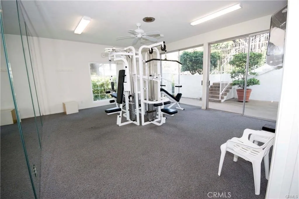100 Scholz Plaza Ph1, Newport Beach, California 92663 home-pic-10