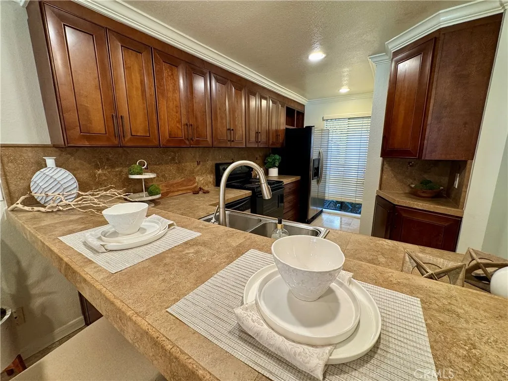 5104 Marina Pacifica Drive S, Long Beach, California 90803 home-pic-7