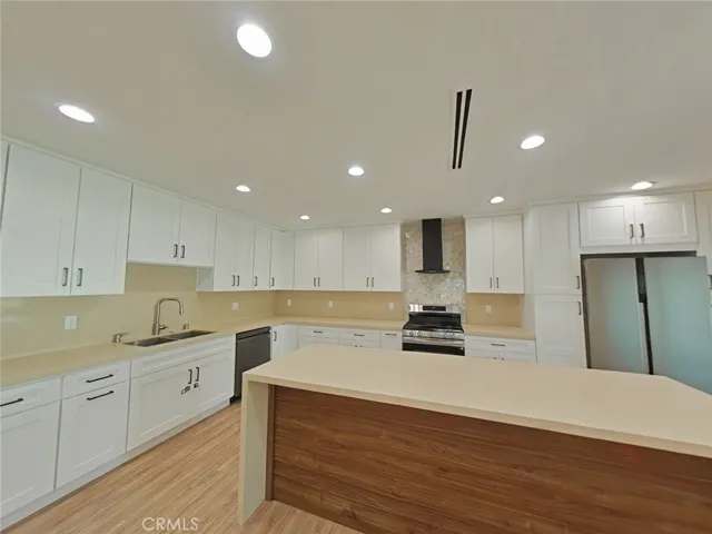 17633 Nordhoff, Northridge, California 91325