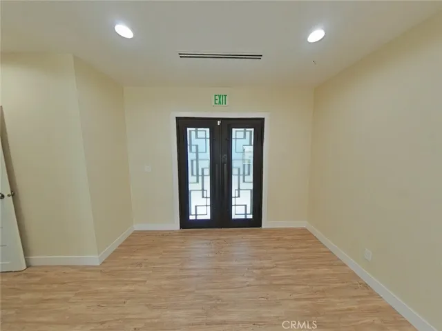17633 Nordhoff, Northridge, California 91325