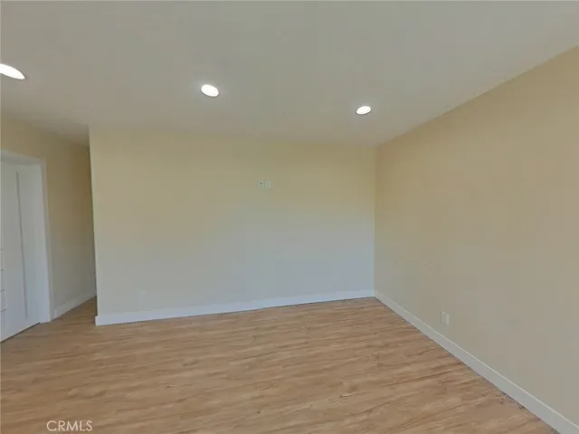 17633 Nordhoff, Northridge, California 91325