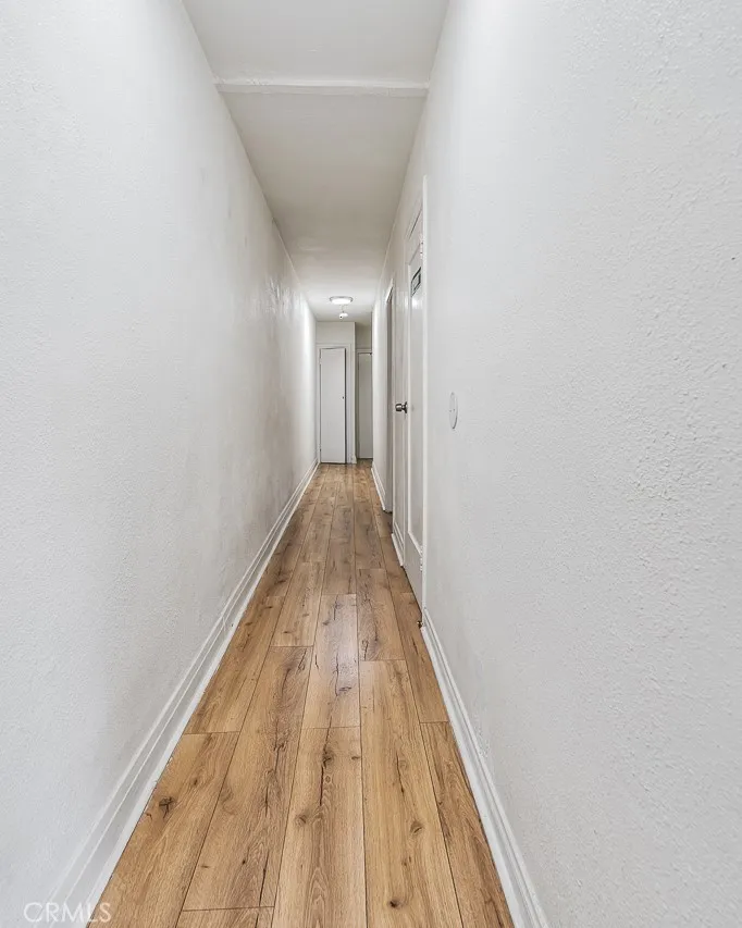 961 W 47th Street, Los Angeles, California 90037 home-pic-6
