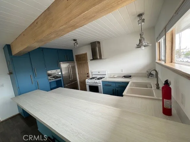 514 W Balboa, Newport Beach, California 92661 home-pic-3