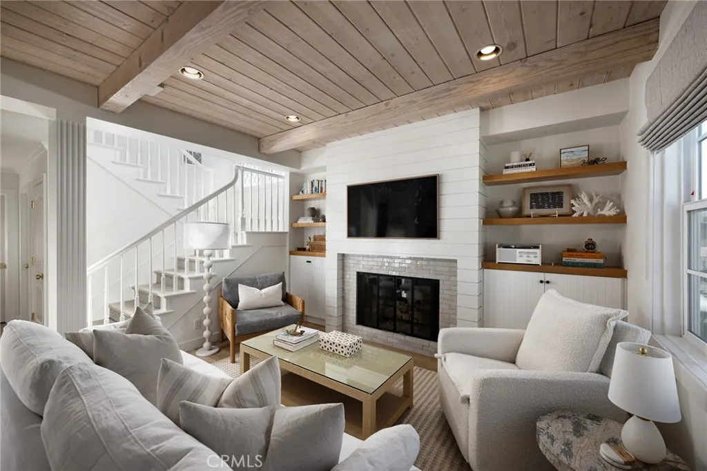 416 Dahlia A2, Corona Del Mar, California 92625 home-pic-1