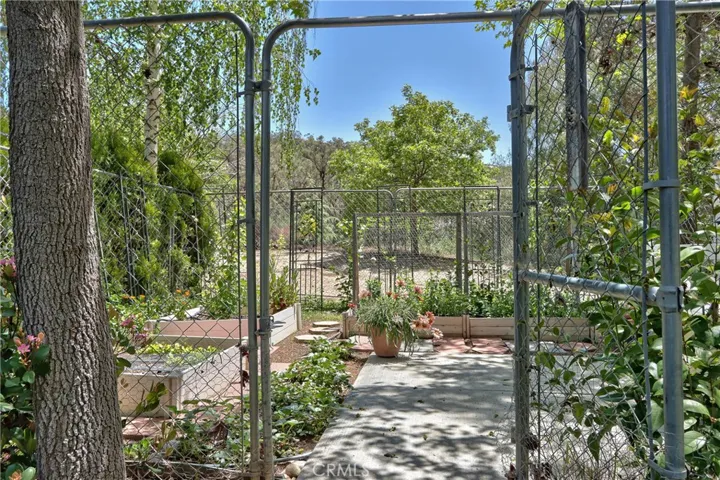 48208 Tanglewood Court, Aguanga, California 92536