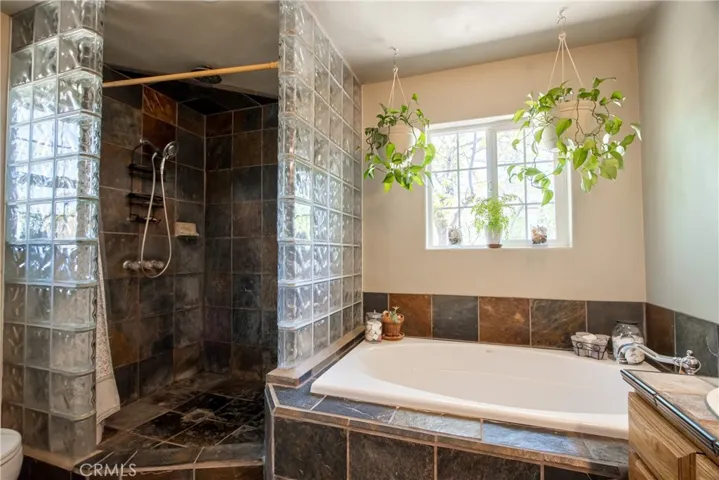 48208 Tanglewood Court, Aguanga, California 92536