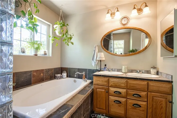 48208 Tanglewood Court, Aguanga, California 92536