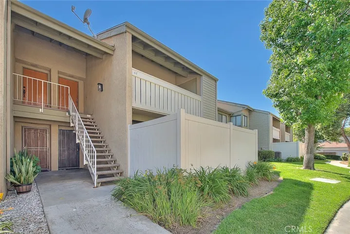 44 Carriage Way - 2nd Floor