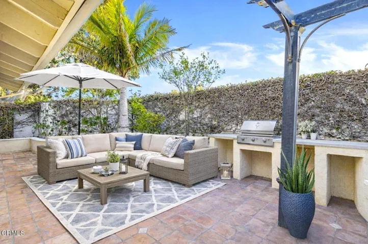 Virtual Staged patio 2