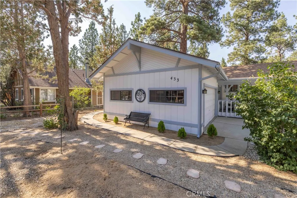 433 E Barker, Big Bear City, California 92314 home-pic-3