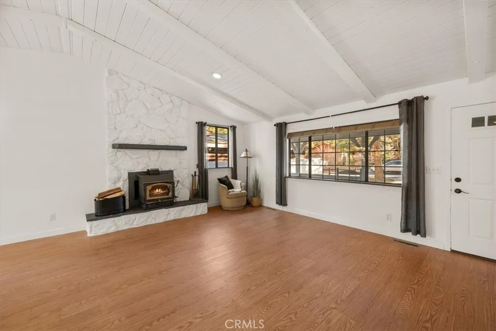 433 E Barker, Big Bear City, California 92314 home-pic-9