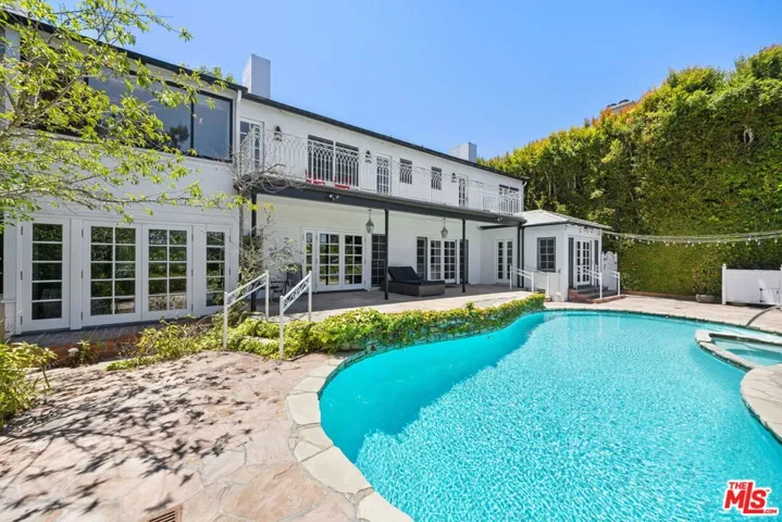 Pool To Back Of Home