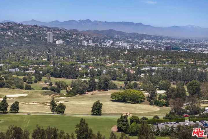 Overlooking LA Country Club!