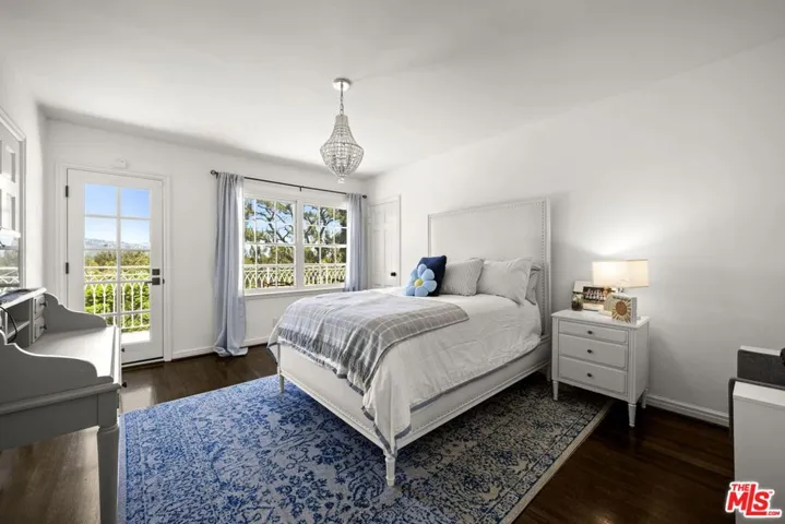 Upstairs Bedroom Suite #2