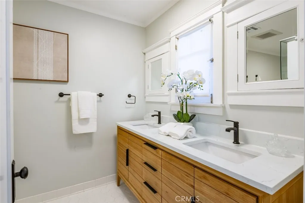 2256 Pelham, Los Angeles, California 90064 home-pic-14