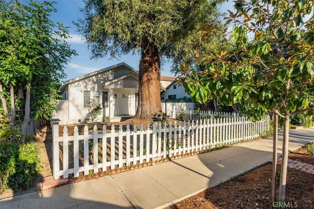 2256 Pelham, Los Angeles, California 90064 home-pic-34