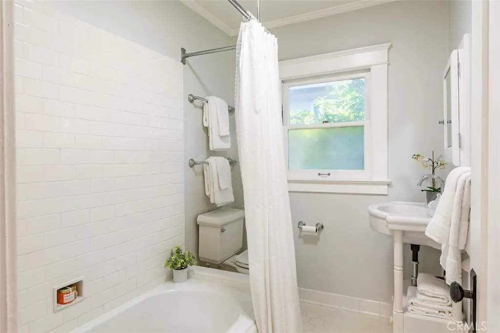 2256 Pelham, Los Angeles, California 90064 home-pic-19