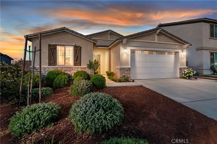 The Single Story Home you've been looking for.