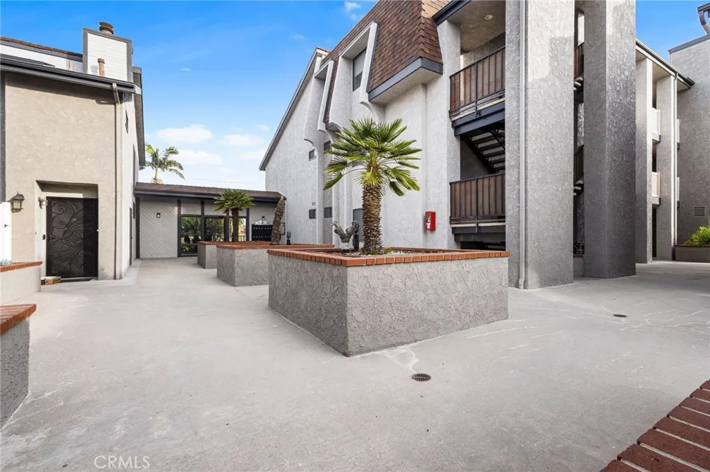 24001 Neece Avenue 7, Torrance, California 90505 home-pic-43