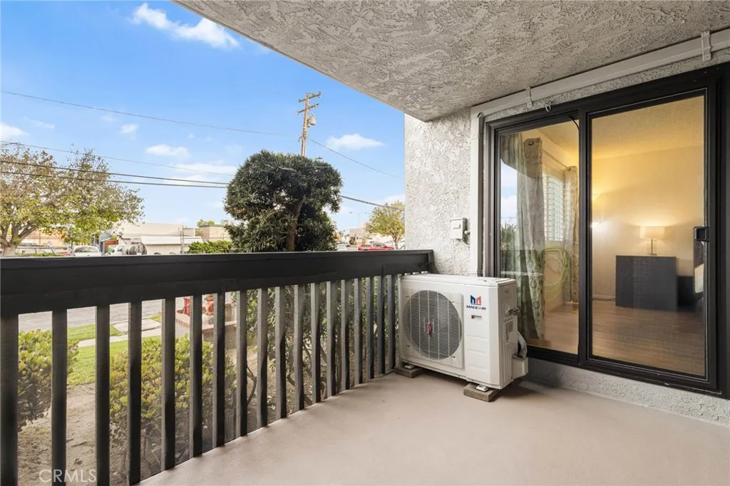 24001 Neece Avenue 7, Torrance, California 90505 home-pic-28