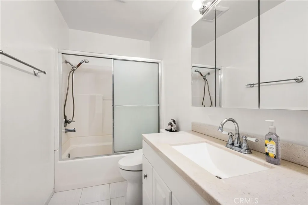 24001 Neece Avenue 7, Torrance, California 90505 home-pic-21