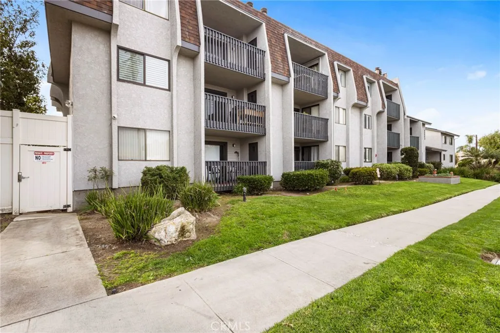 24001 Neece Avenue 7, Torrance, California 90505 home-pic-41