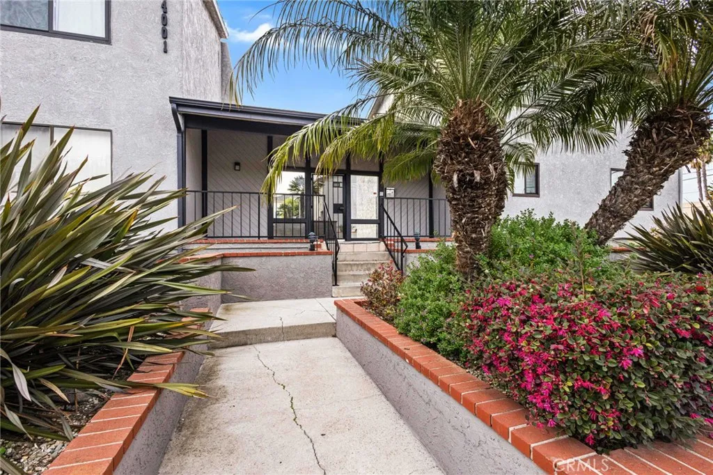24001 Neece Avenue 7, Torrance, California 90505 home-pic-1