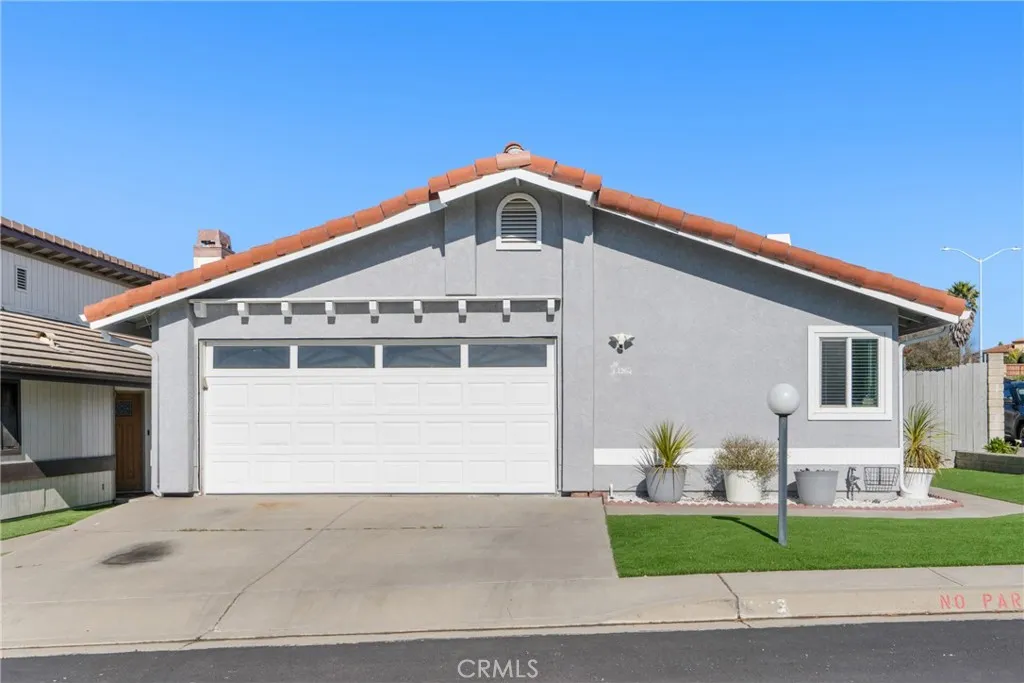 1965 Solana Court, Grover Beach, California 93433 home-pic-2