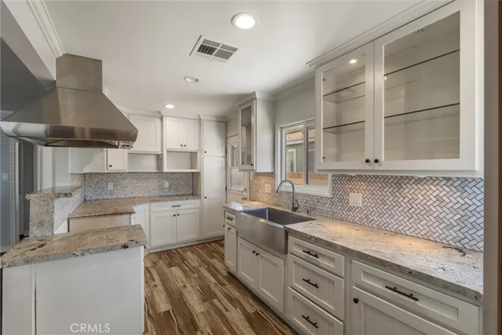 1532 kitchen