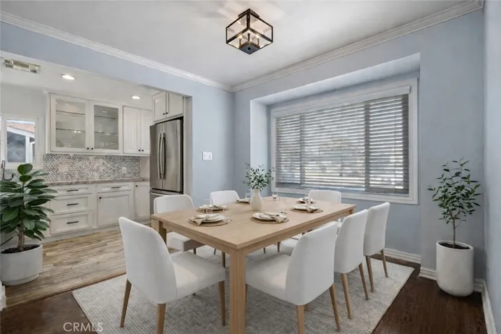 1532 Dinning Virtually Staged