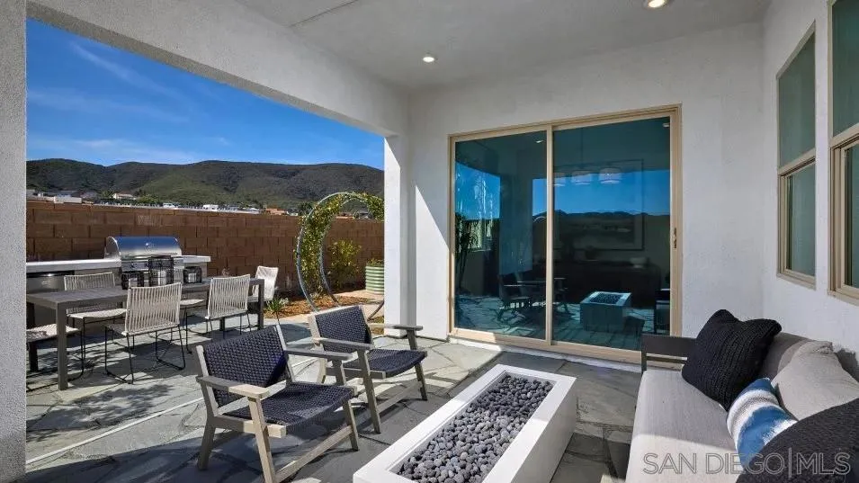 13158 Greer, San Diego, California 92129 home-pic-18