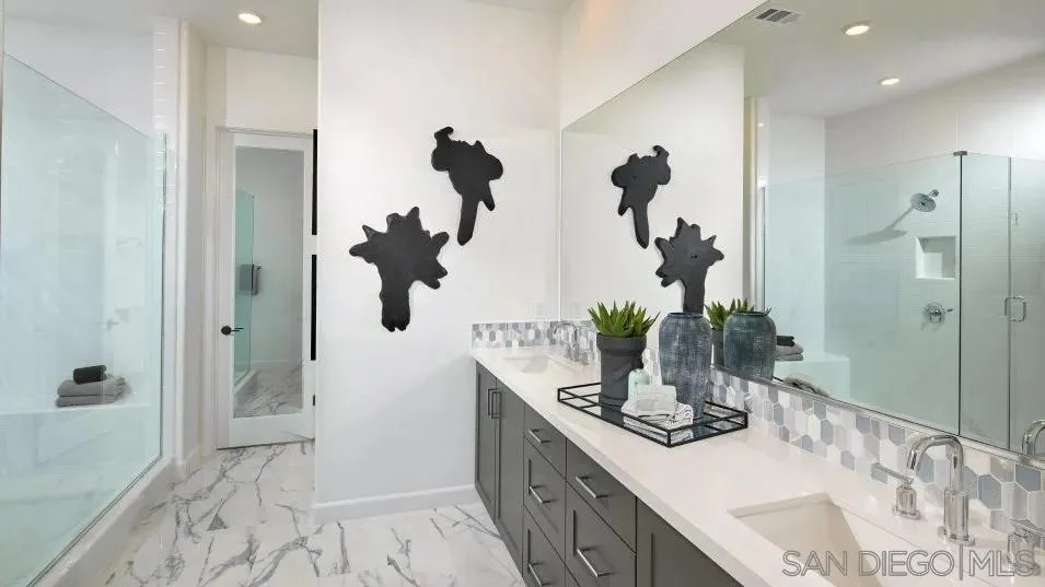 13158 Greer, San Diego, California 92129 home-pic-15