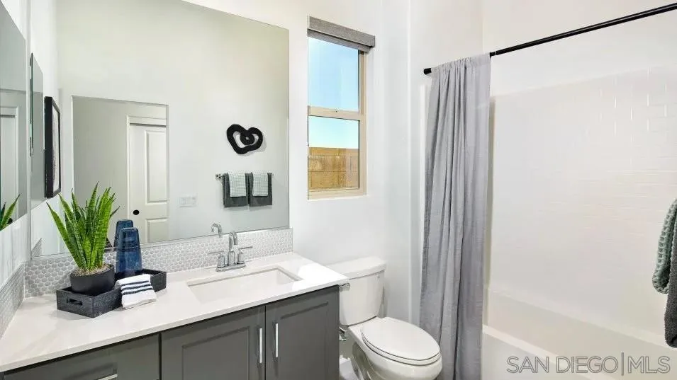 13158 Greer, San Diego, California 92129 home-pic-16