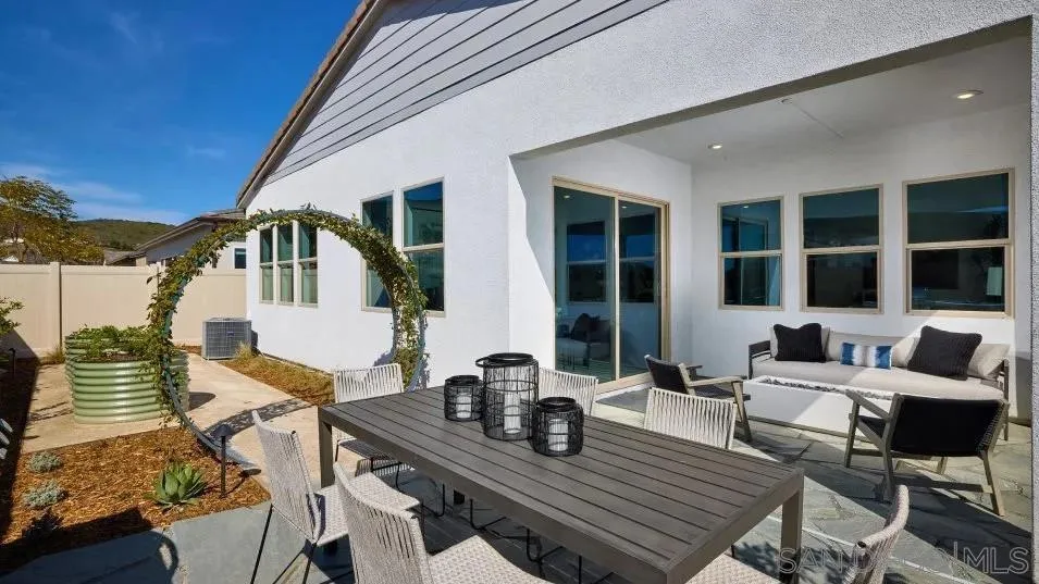 13158 Greer, San Diego, California 92129 home-pic-19