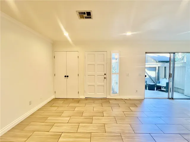 542 W Dunton 29, Orange, California 92865