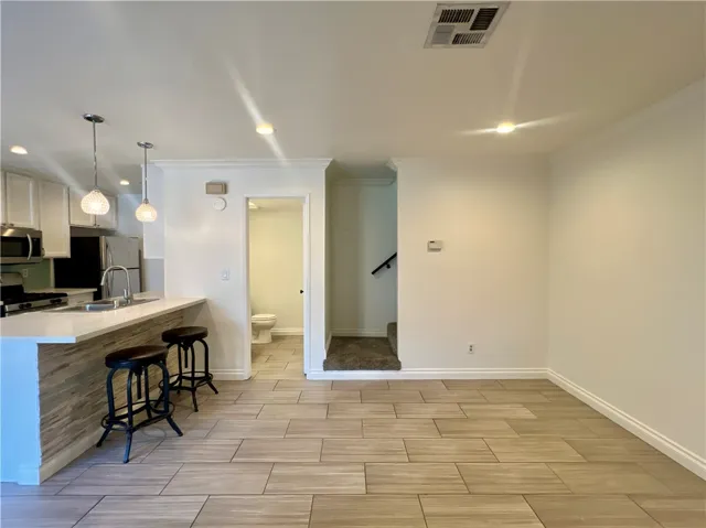 542 W Dunton 29, Orange, California 92865