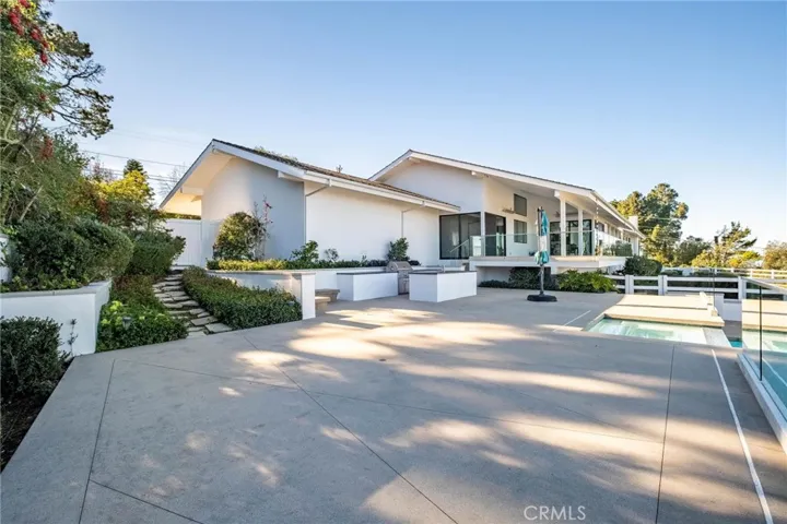 15 Caballeros, Rolling Hills, California 90274