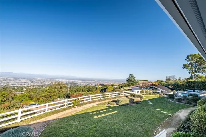 15 Caballeros, Rolling Hills, California 90274