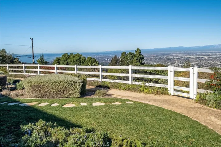 15 Caballeros, Rolling Hills, California 90274