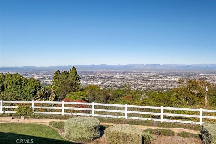 15 Caballeros, Rolling Hills, California 90274