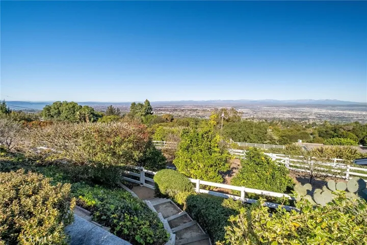 15 Caballeros, Rolling Hills, California 90274