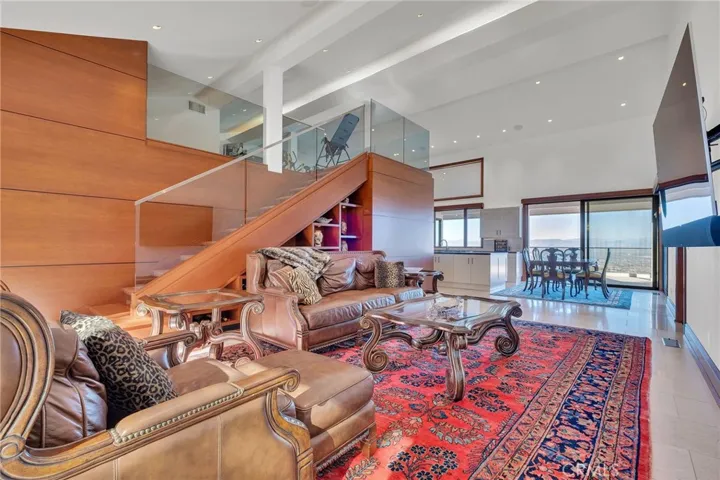 15 Caballeros, Rolling Hills, California 90274