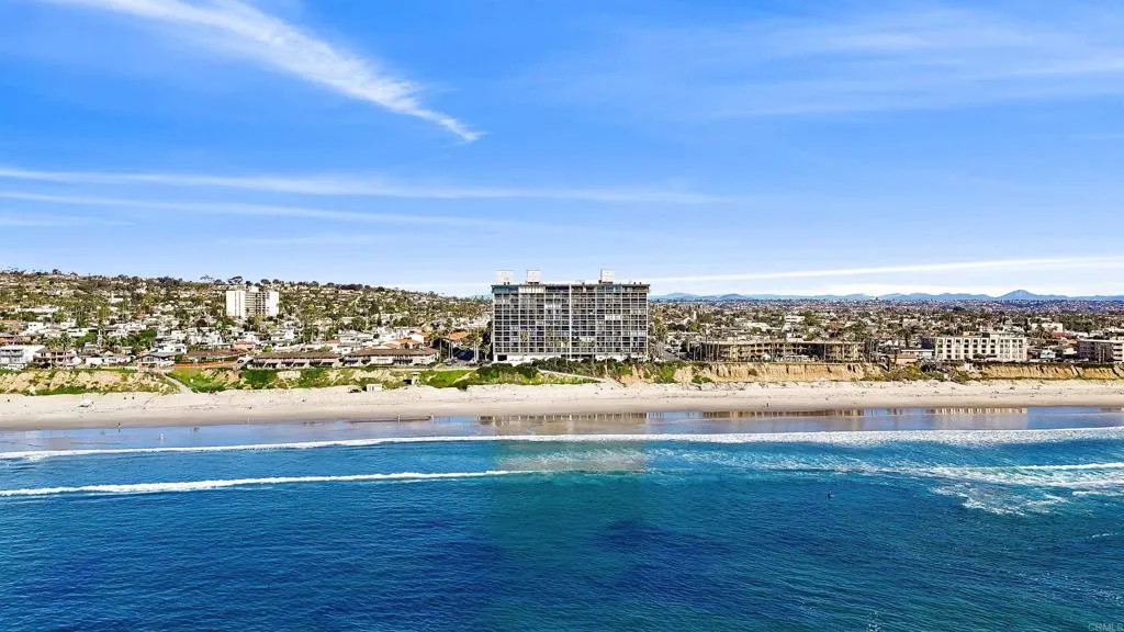 4767 Ocean Boulevard 203, San Diego, California 92109 home-pic-3